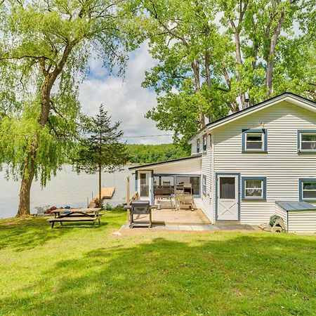 Waterfront Home On Lake Champlain With Dock And Kayaks Orwell Exteriér fotografie