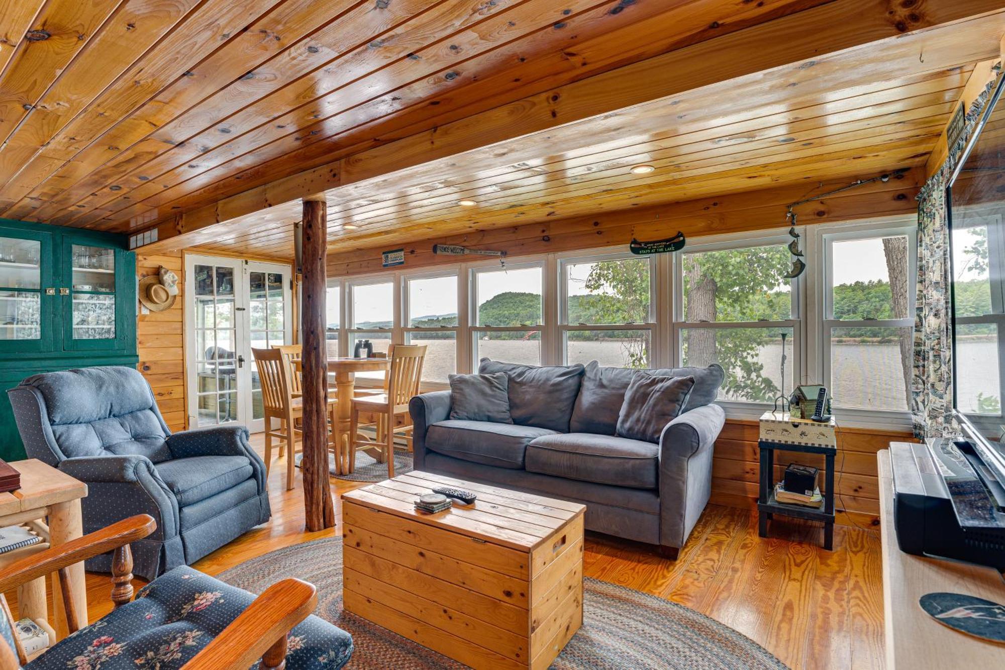 Waterfront Home On Lake Champlain With Dock And Kayaks Orwell Exteriér fotografie